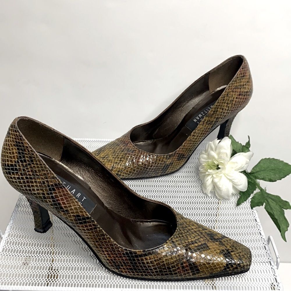 Stuartย Weitzman Square Pointed Toe Snakeskinโ Heelsโ7.5โ